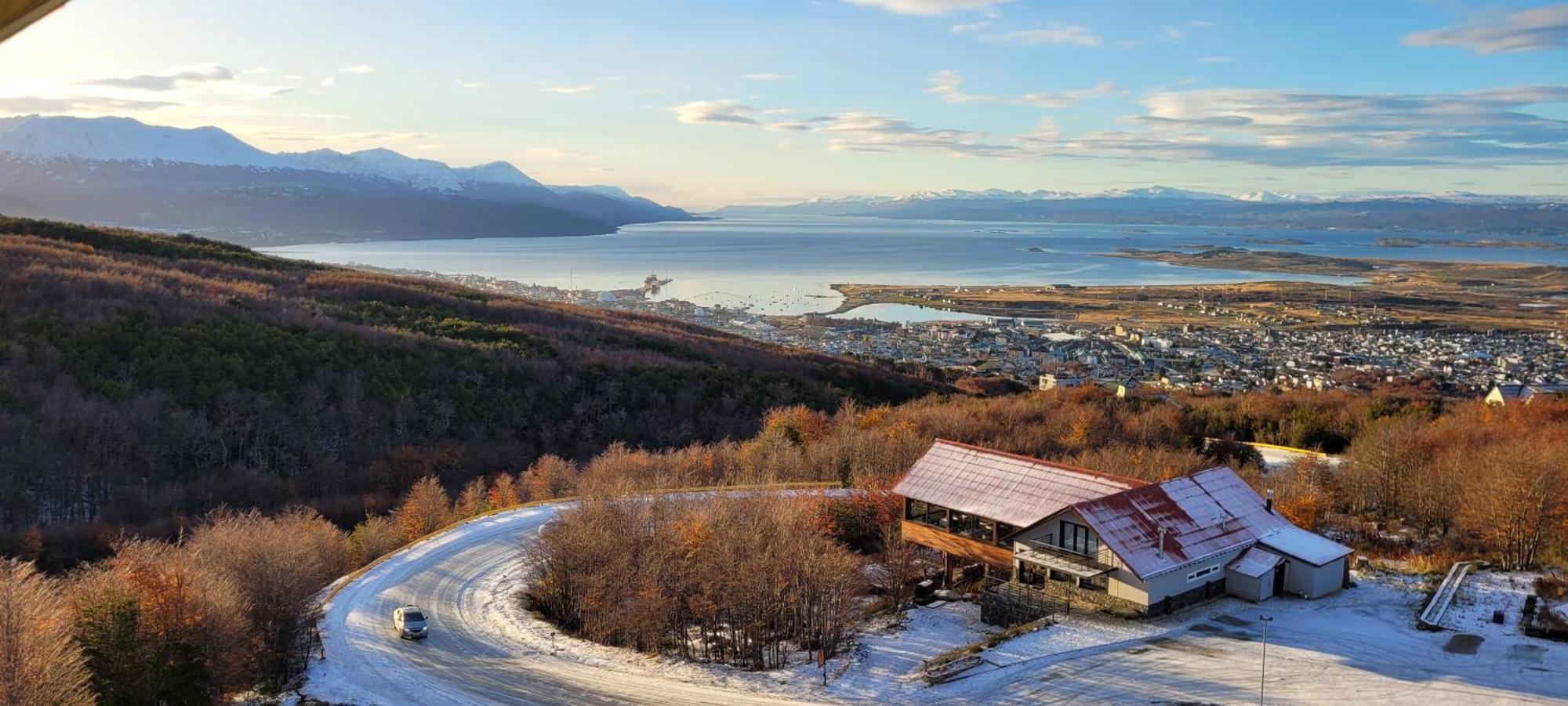 Wyndham Garden Ushuaia Hotel del Glaciar Exterior foto