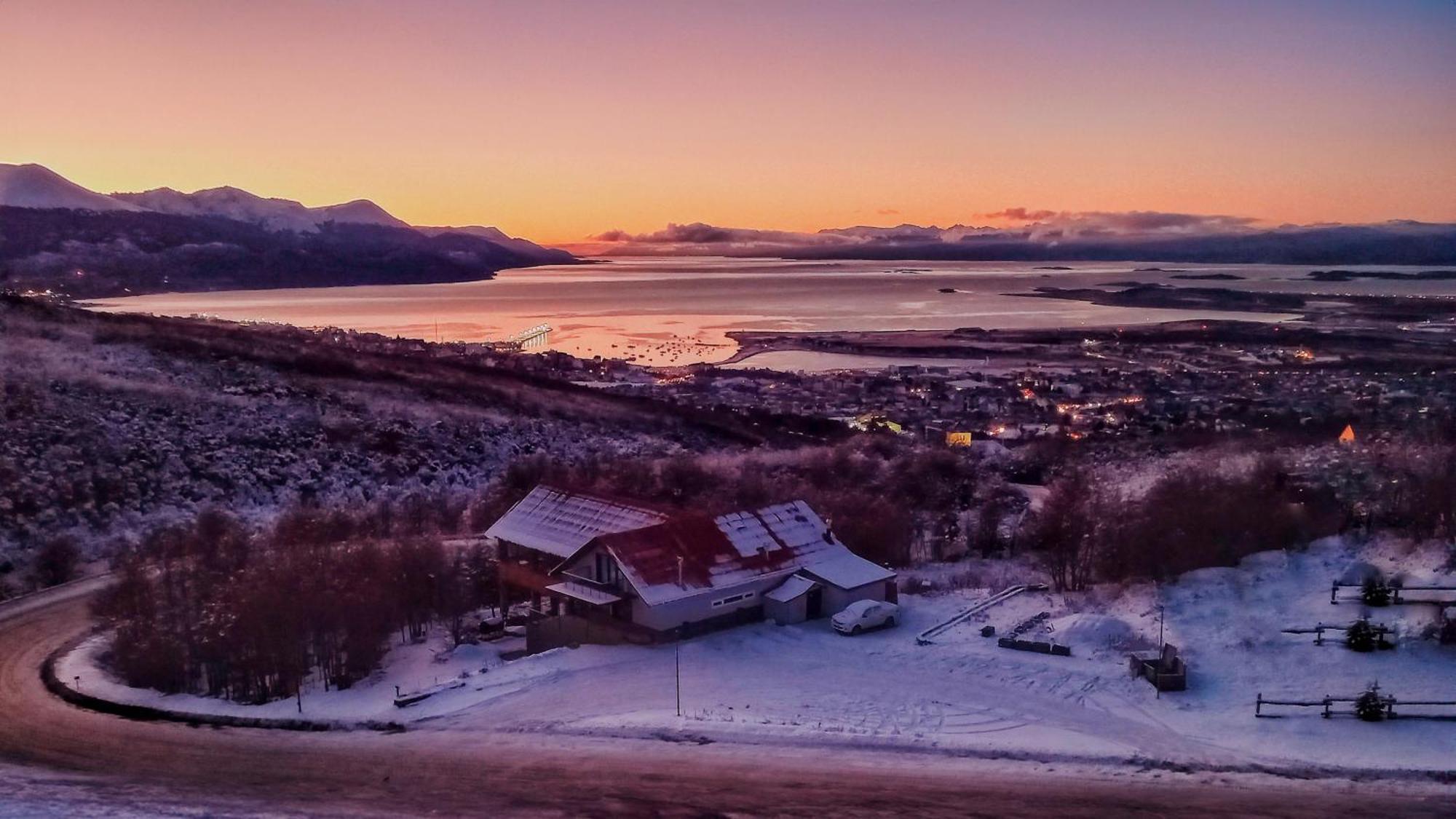 Wyndham Garden Ushuaia Hotel del Glaciar Exterior foto